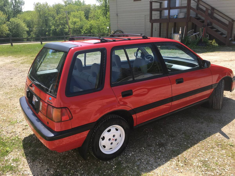 Illustration for article titled For $3,950, This 1991 Honda Civic Shuttle Could Be Your Answer To “When Did You Last See a Civic Shuttle?”